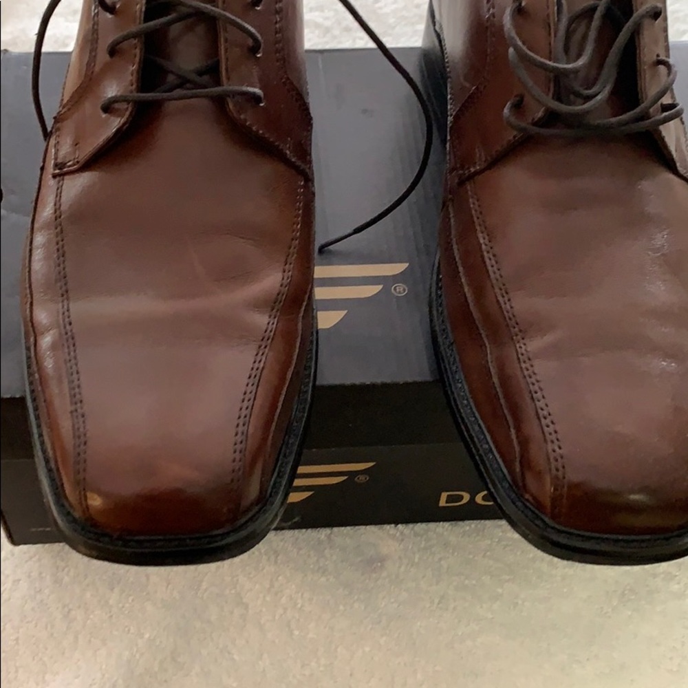 Men’s shoes 11 wide